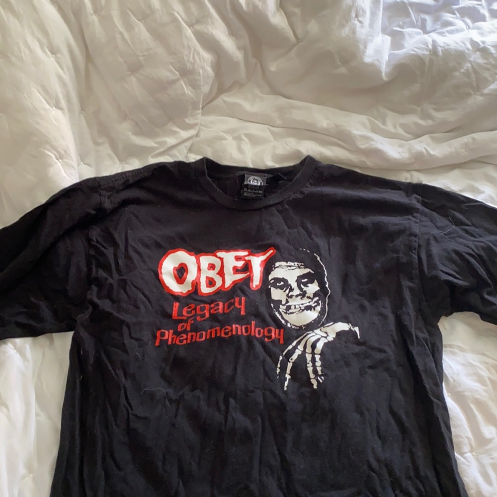 Men’s size L obey x misfits black tee